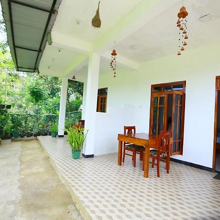 Nature Relax Ella Luaran gambar